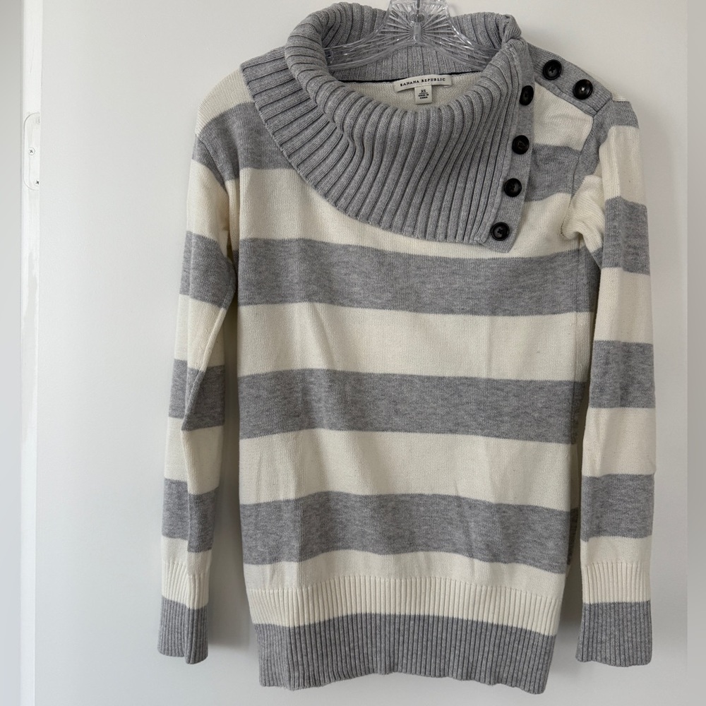 Banana Republic Gray and Cream Cowl Neck Sweater